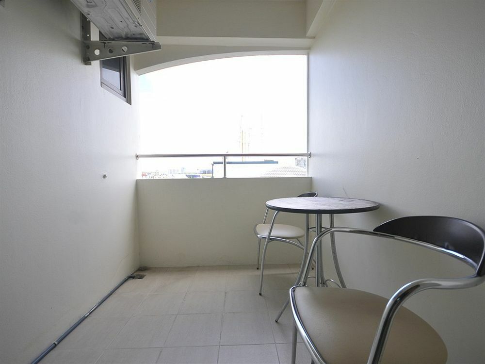 P Park Residence Charansanitwong Bangkok Esterno foto